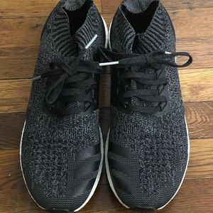 Adidas Ultra Boost Uncaged Size 13 Black